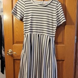 Amelia LuLaRoe Dress
